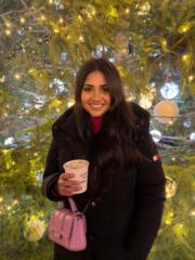 Himanshi Khara