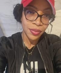 Taryne Warren