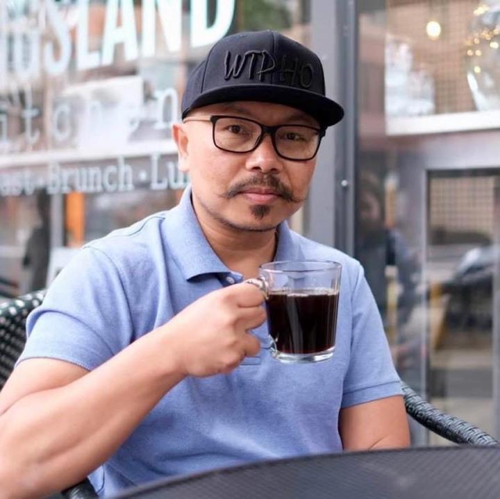 Dennis Si