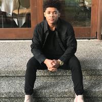 DVon Cox