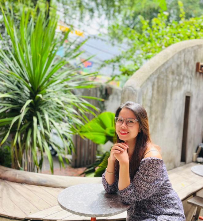 Tuyết Ngân Đỗ