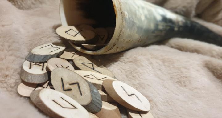 Runes, Seiðr & Norse Mythology