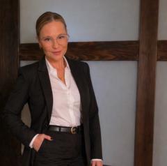 Lisa Palmer