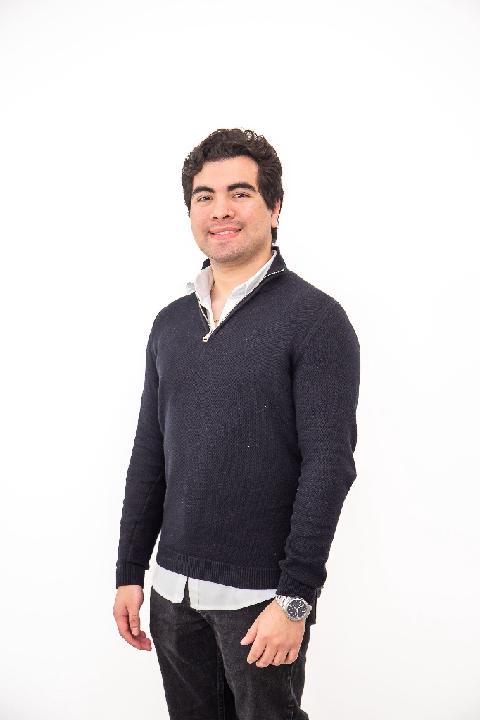 Carlos Suárez