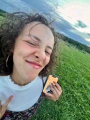 Glorianna B
