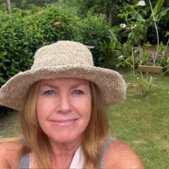 Amy Wallace