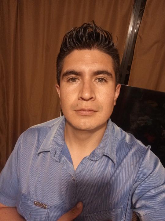 Adrián Valencia