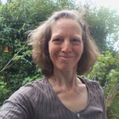 Bernadette Oberholzer