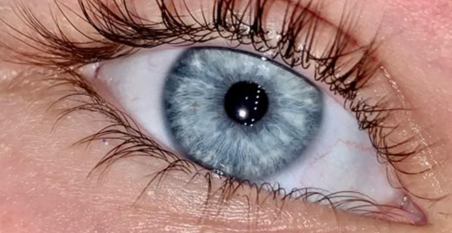 Eyecolor Enhancement