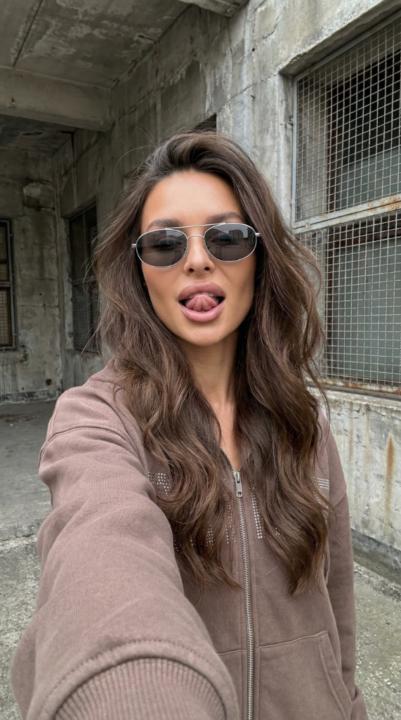 Yana M