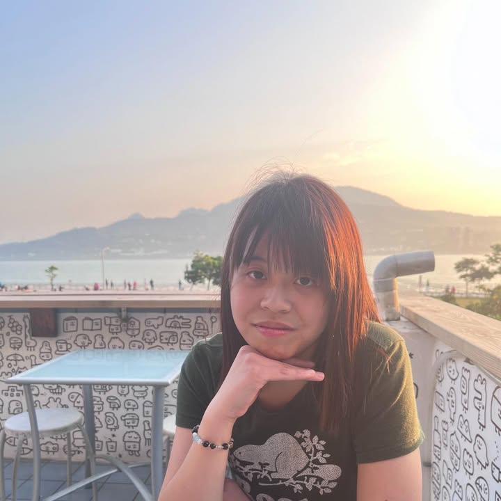 晅羽 洪