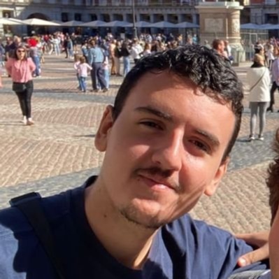 Adrian Muñoz
