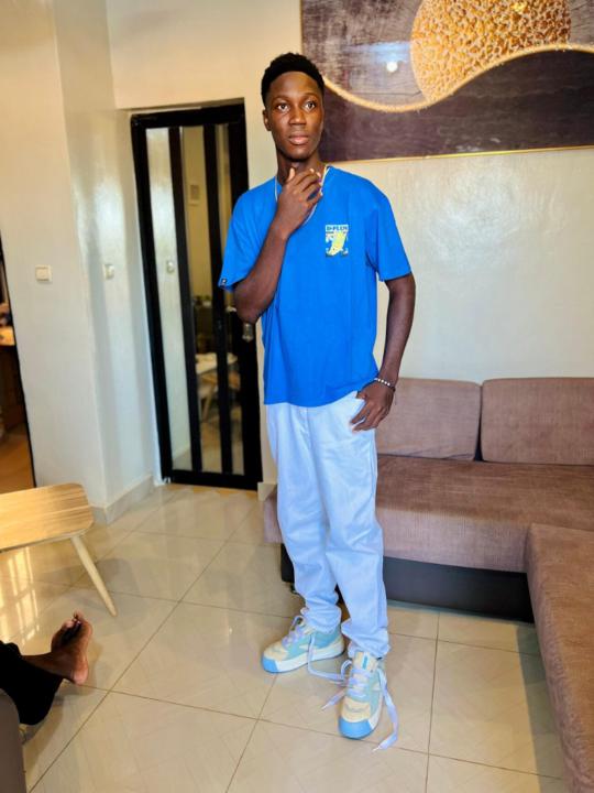 Tolhath Midou