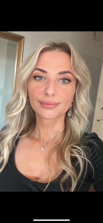 Emmanuelle Em Em