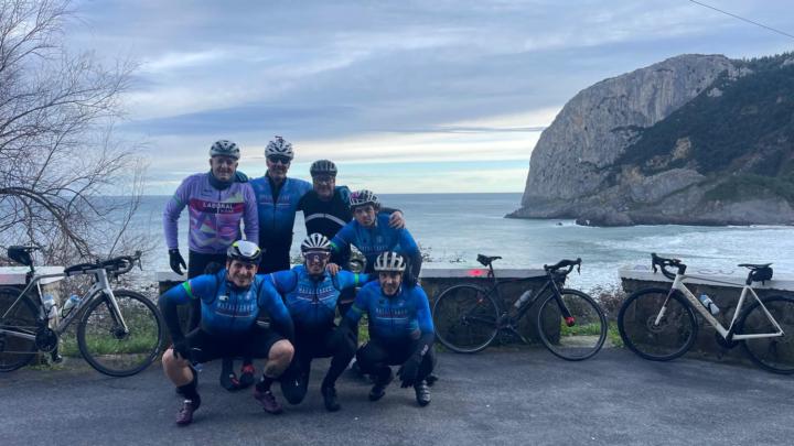 Ni el tiempo nos para