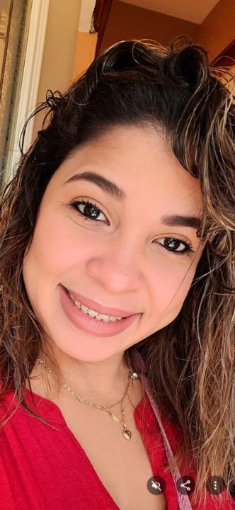 Zenia Navarro