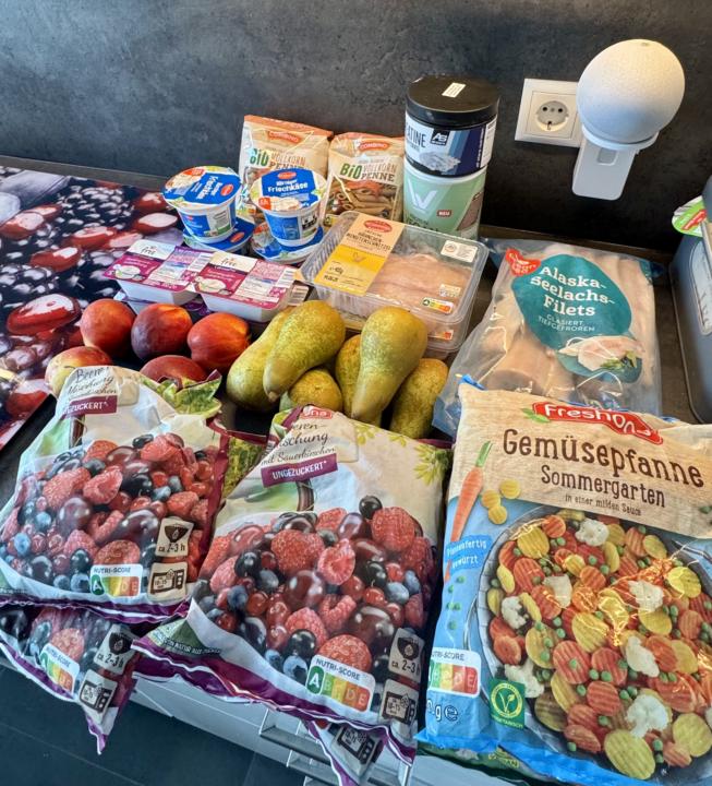 Happy Monday, team! 💪🏼🛒