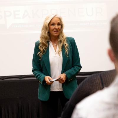 Coach Lesley Nicole