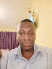 Dennis Miru