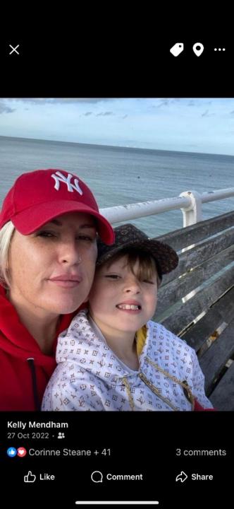 Kelly Mendham