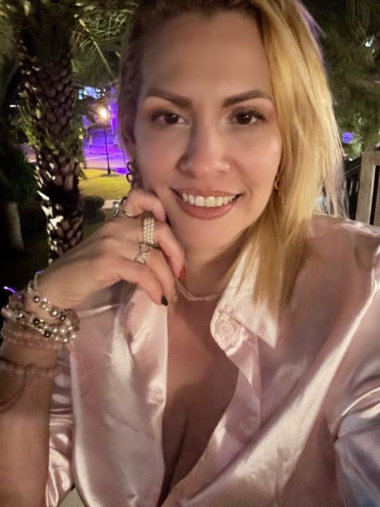 Suzanne Fresneda Just