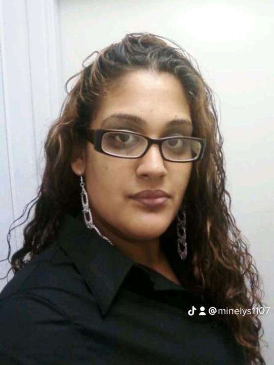 Minely Serrano
