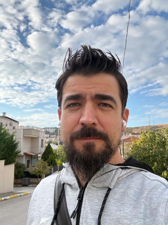 Enes Özen