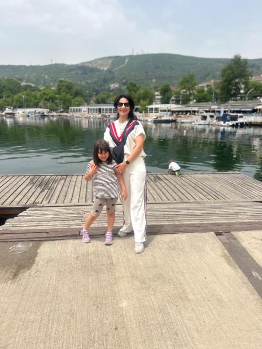 Buse Ayvazoğlu