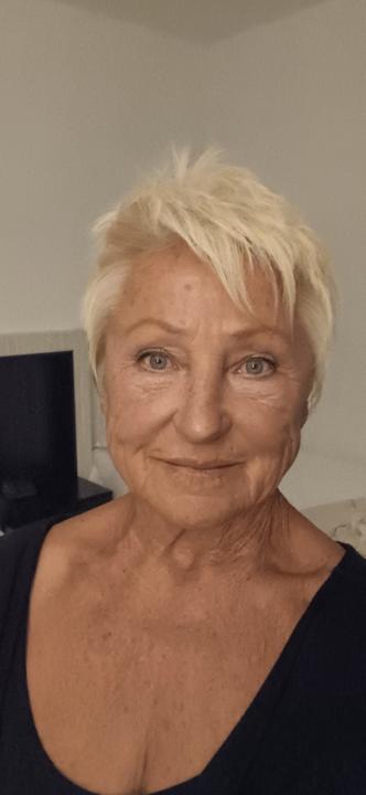 Angelika Hirn