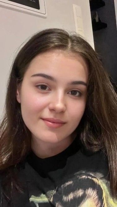 Amelia Gloria