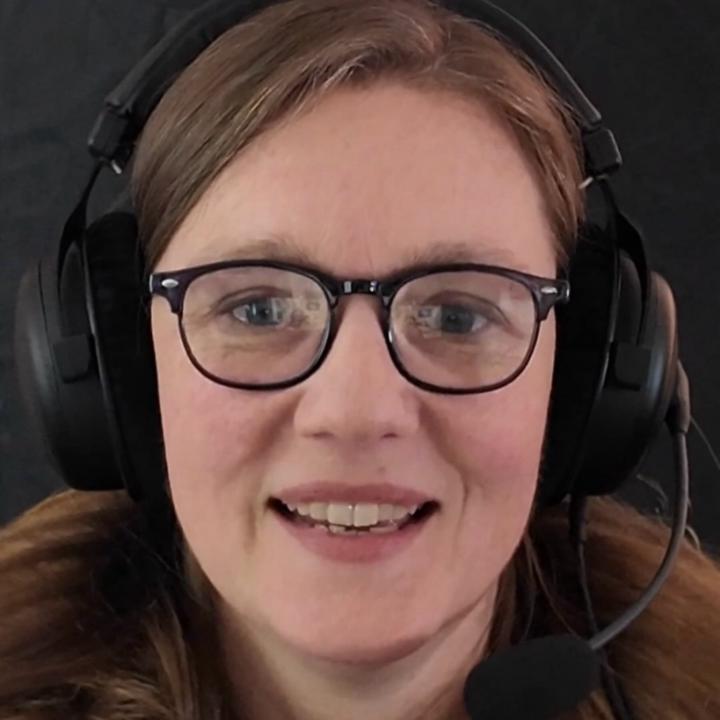 Julia Phillips