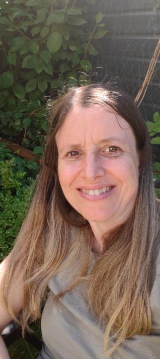 Eve Mackay