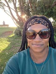 Simone Betsy