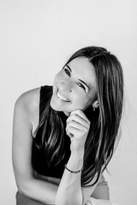 Carina Holzapfel