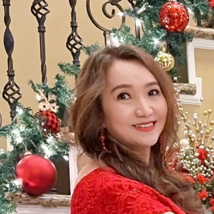 Angela Le