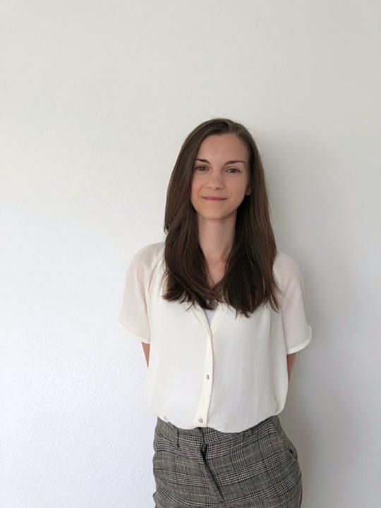 Amanda Holzapfel