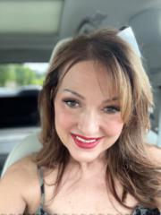 Deanna Burt