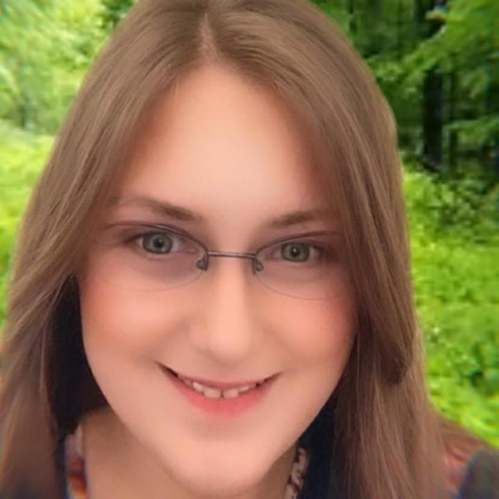 Robyn Roth