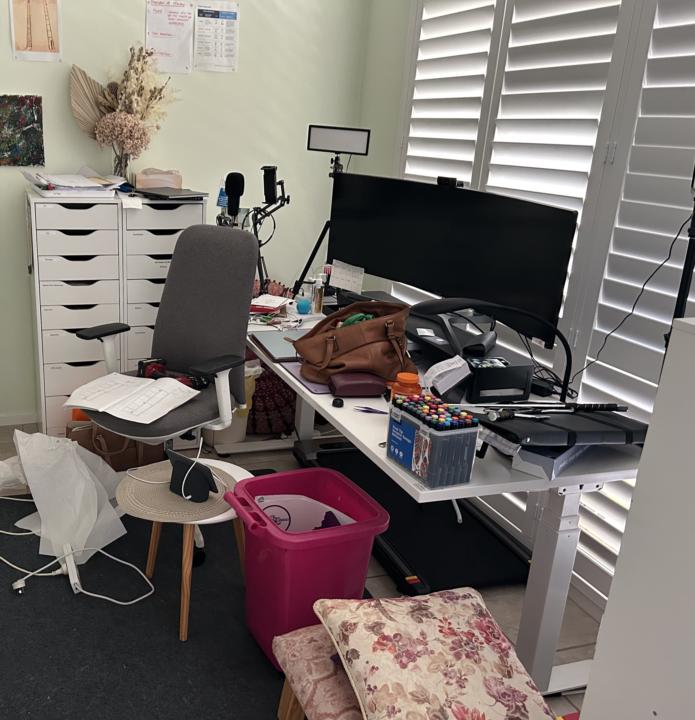 If my Office was a Podcast, People Would’ve Left Early 😩