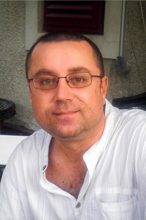 Dragos Bolobita