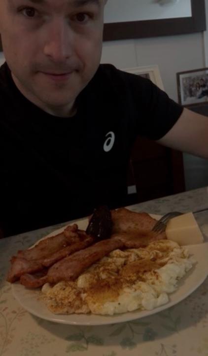 ¿Tu desayuno te da energía… o te la roba? 👀💚