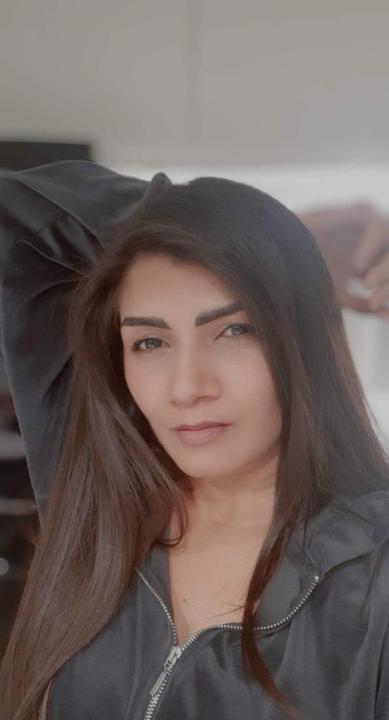 Vidhi Bhatt