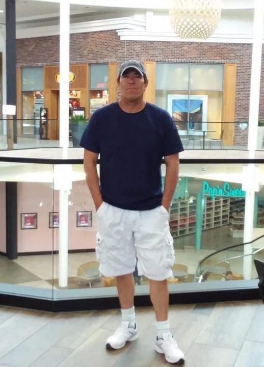 Daniel G Lopez