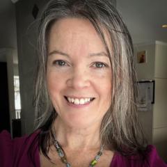 Angela McDonnell