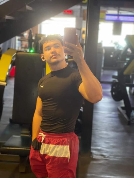 Mathew Chávez Olano