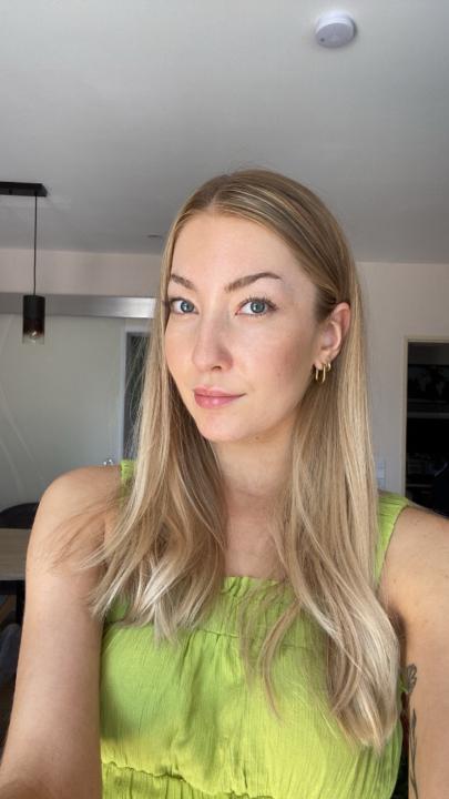 Viktoria F.