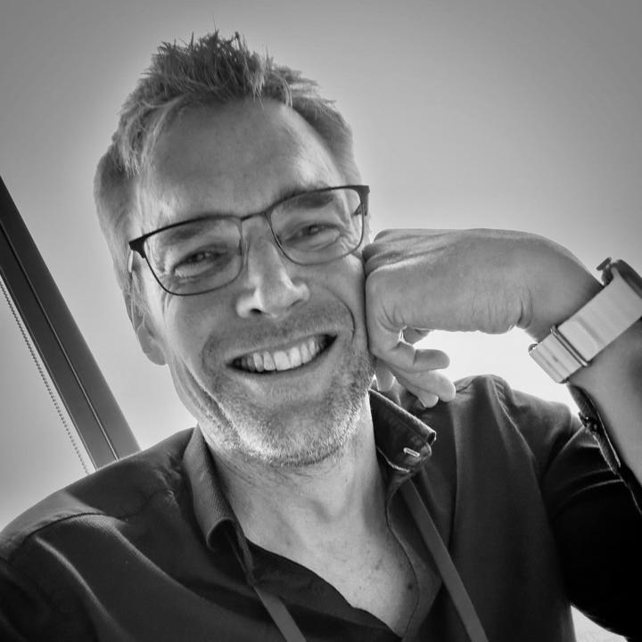 Giles Thurston