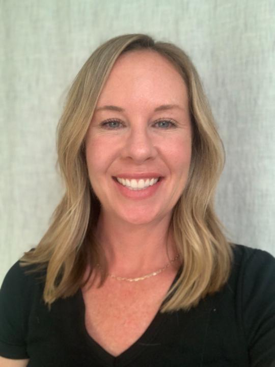 Lindsay Lange