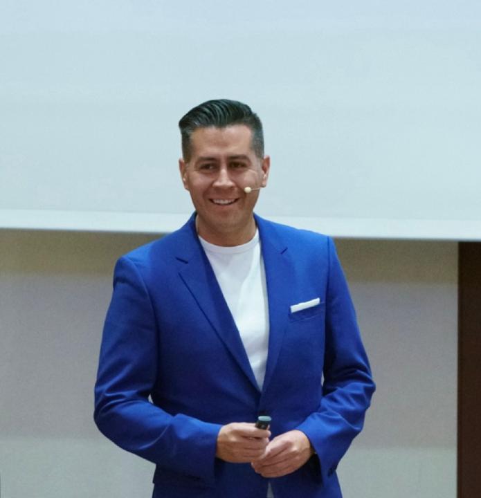 Christian Cruz Riander