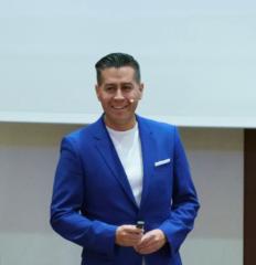 Christian Cruz Riander